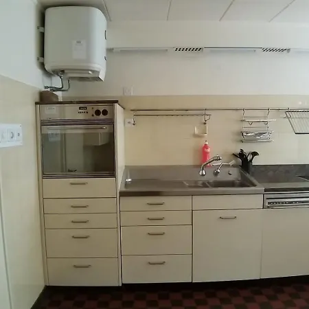 Swiss Art & Vine Pop-up House Semesterbostad *