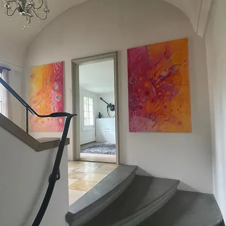 Swiss Art & Vine Pop-up House Semesterbostad Biel