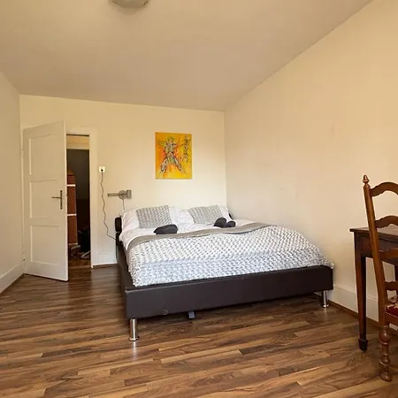 Swiss Art & Vine Pop-up House Casa vacanze Bienne